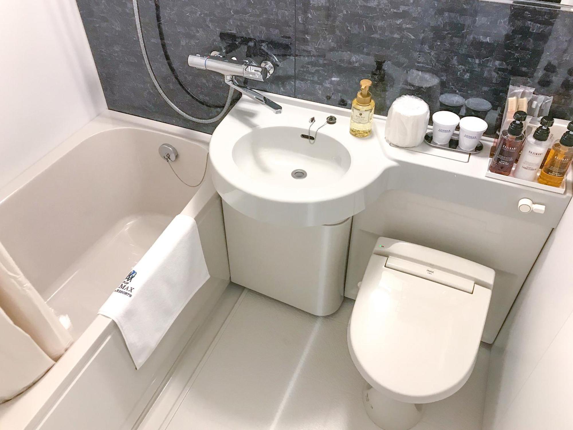 Hotel Livemax Budget Iyo Mishima Shikokuchuo Exterior foto